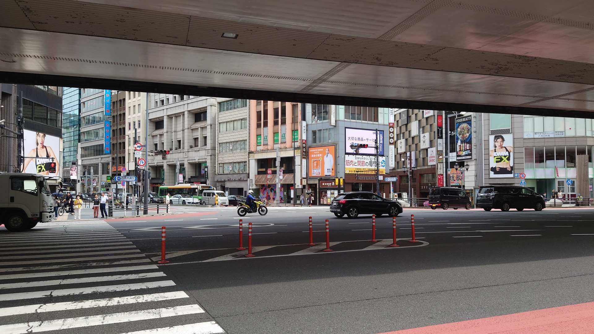 六本木駅の画像